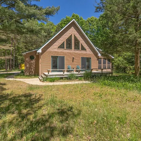 Nature Lovers Delight, Private Hot Tub And A Short Walk To Lake Mi
